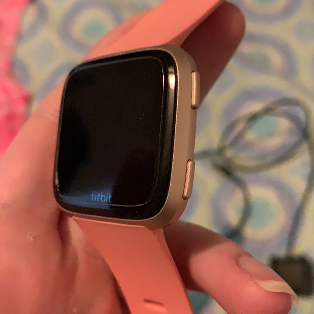 Fitbit Versa - image 3